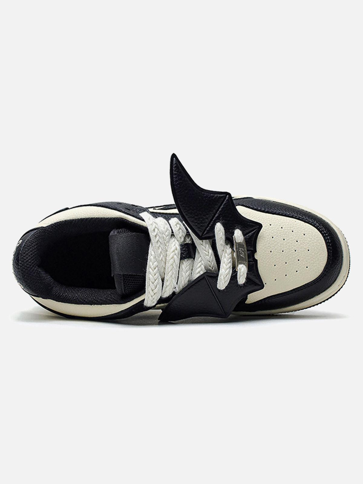 Concert Outfit Black&White Contrast Color Skate Shoes Concert Outfit Black&White Contrast Color Skate Shoes