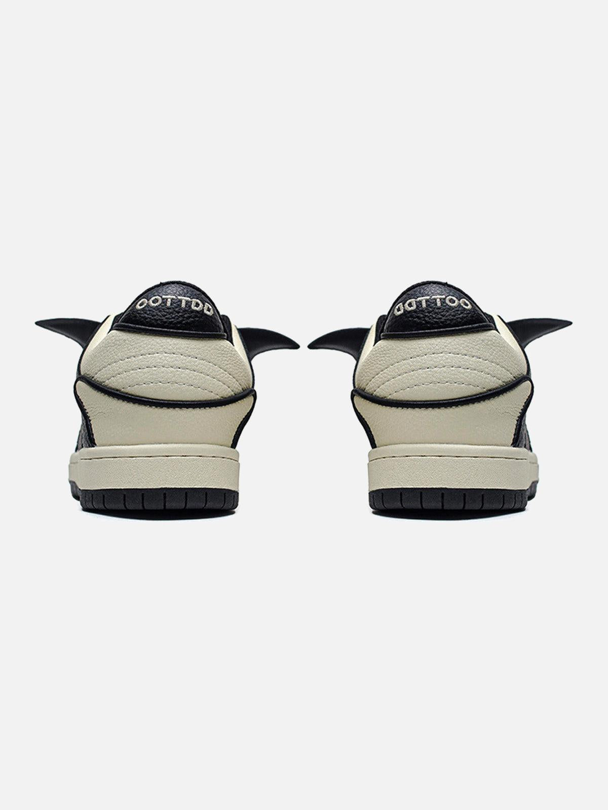 Concert Outfit Black&White Contrast Color Skate Shoes Concert Outfit Black&White Contrast Color Skate Shoes