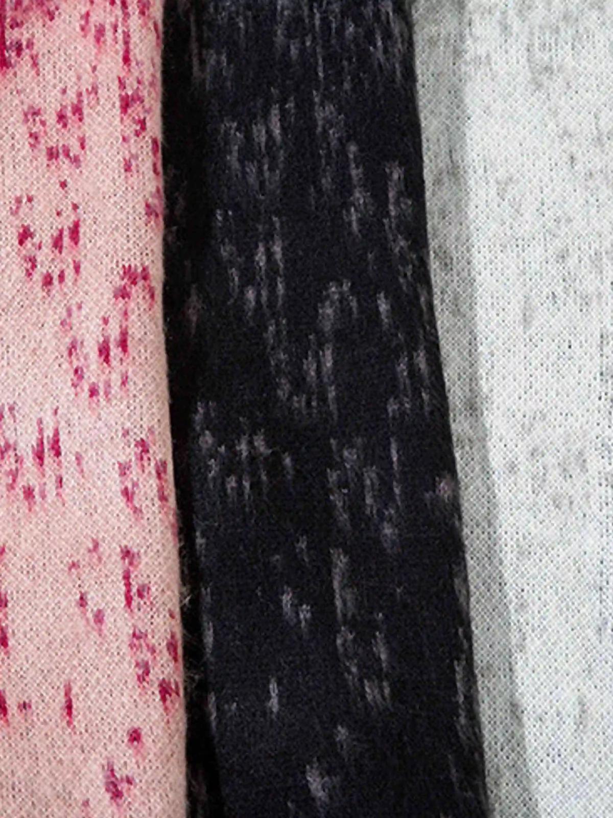 Concert Outfit Contrast Color Cross Sweater Concert Outfit Contrast Color Cross Sweater