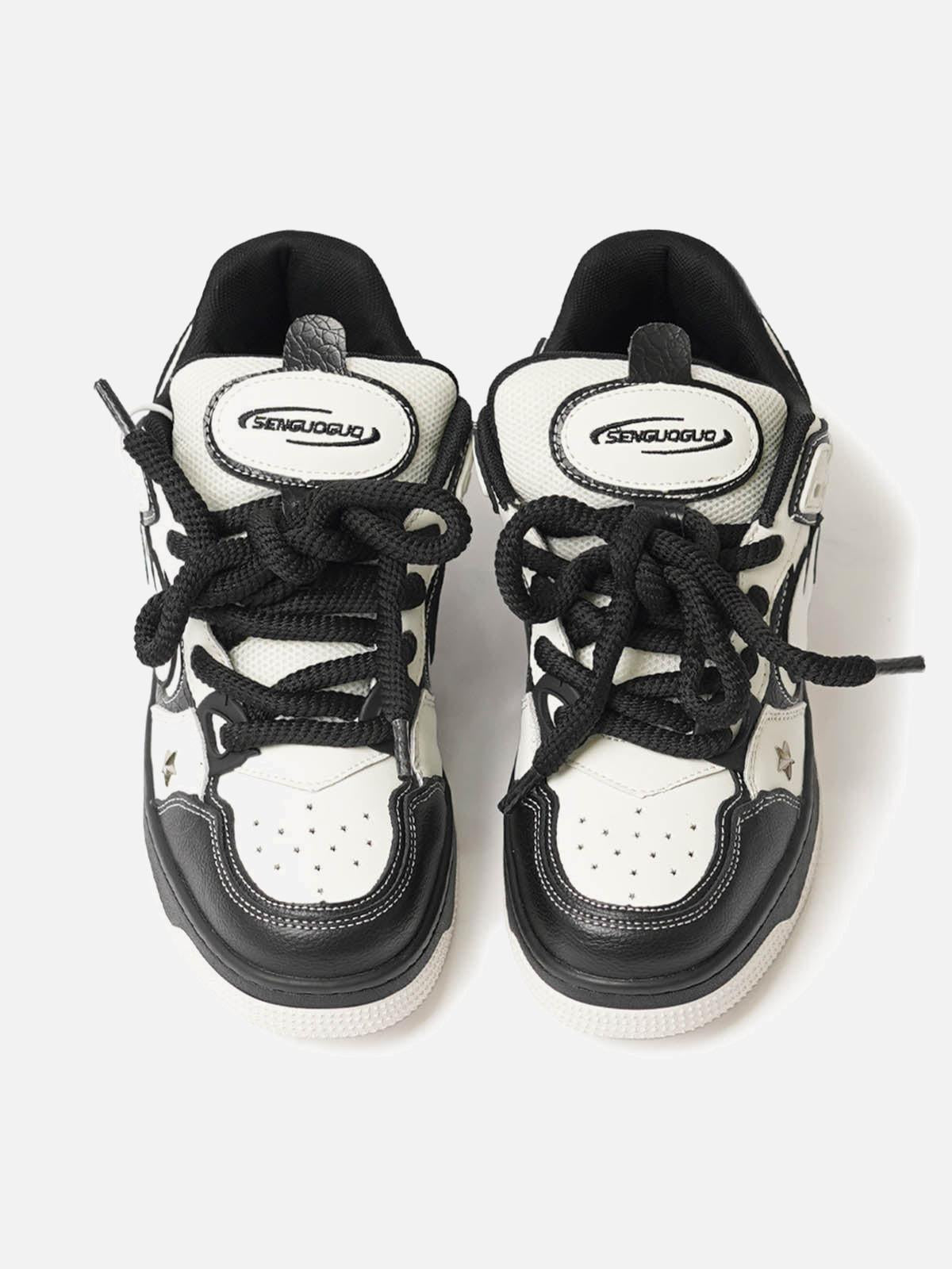 Concert Outfit Contrast Color Star Chucky Sneakers