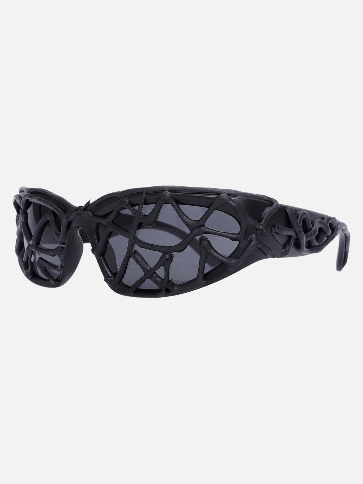 Concert Outfit Futuristic Wavy Frame Sunglasses