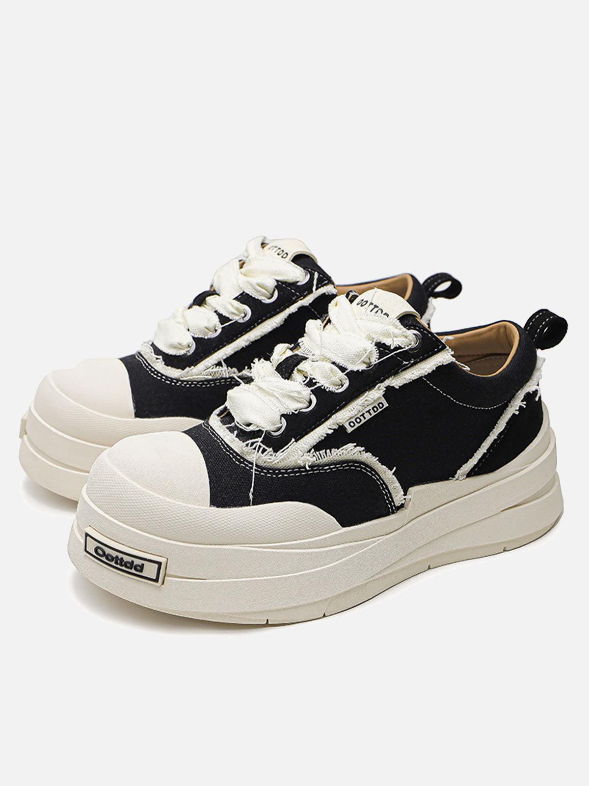 Concert Outfit Raggedy Round Toe Sneakers