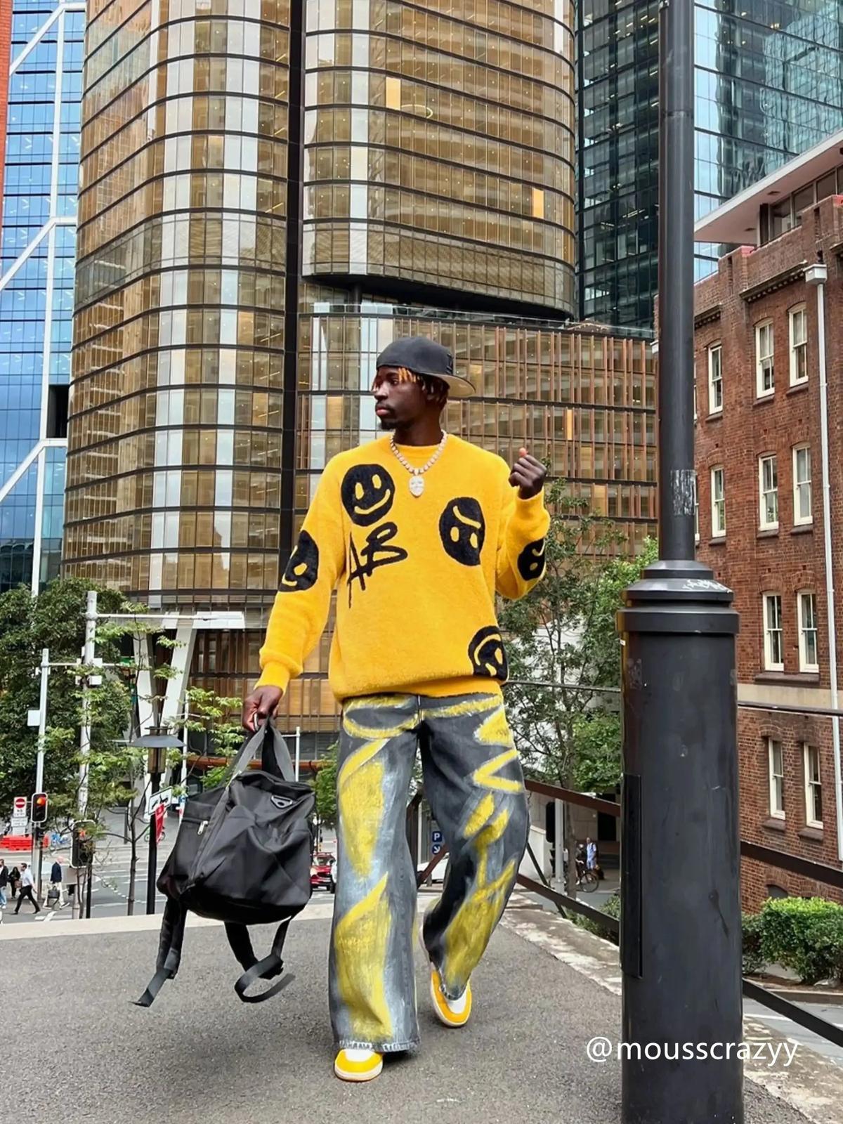 Concert Outfit Vintage Contrasting Smiley Face Sweater