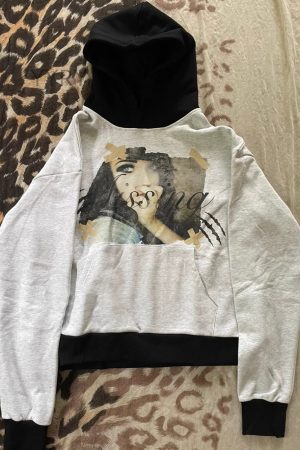 Trendy Vintage Print Hoodie for Stylish Going Out Outfits