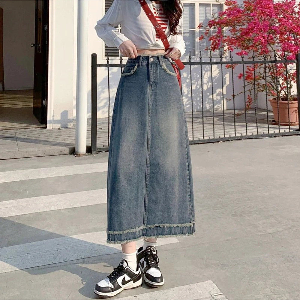 New Style Trends - 90s High Waist Jean Skirt - Outfit Ideas