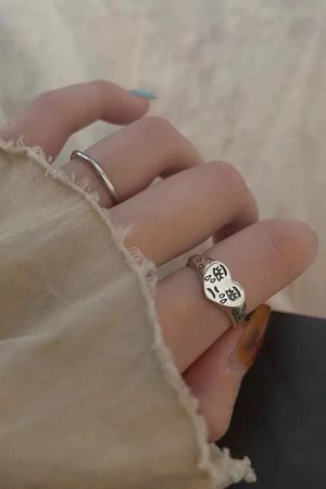 New Style Trends - Aesthetic Crying Heart Adjustable Ring - Outfit Ideas