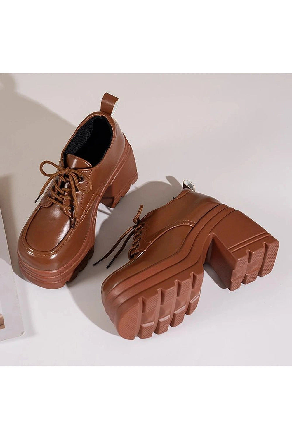 New Style Trends - Aesthetic Eclipse Block Heel Boots - Outfit Ideas New Style Trends - Aesthetic Eclipse Block Heel Boots - Outfit Ideas