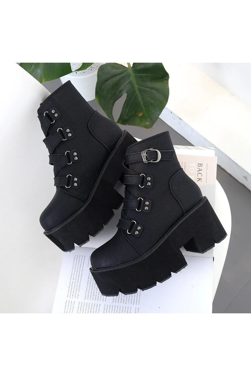 New Style Trends - Alt Black Gothic Chunky Boots - Outfit Ideas New Style Trends - Alt Black Gothic Chunky Boots - Outfit Ideas