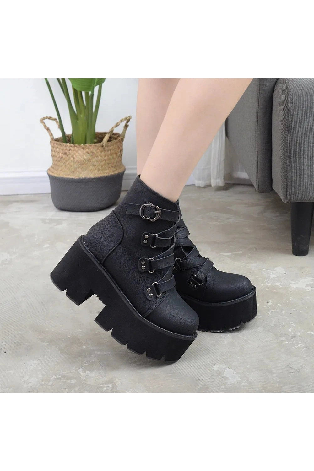 New Style Trends - Alt Black Gothic Chunky Boots - Outfit Ideas New Style Trends - Alt Black Gothic Chunky Boots - Outfit Ideas