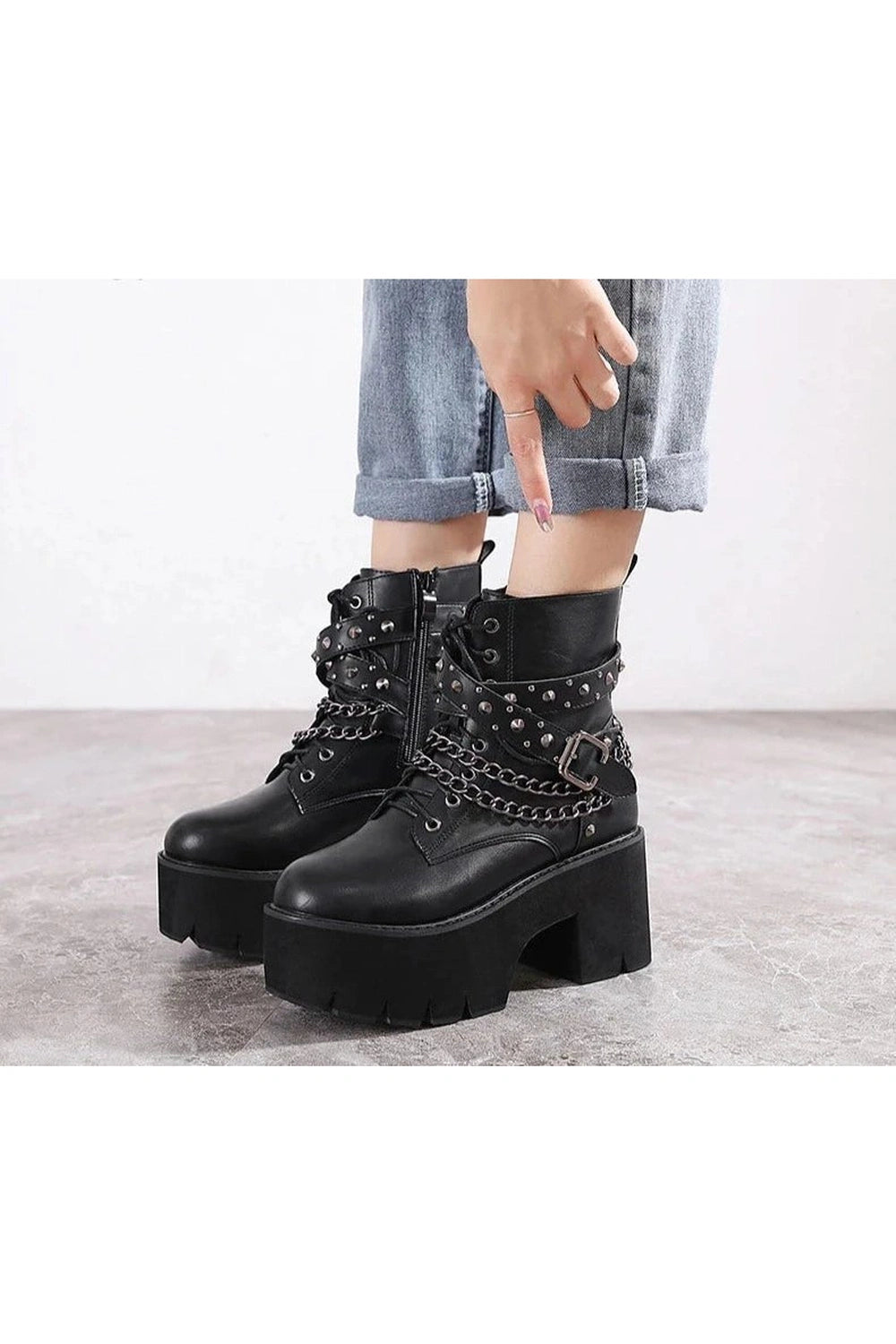 New Style Trends - Alt Gothic Black Rivets Ankle Boots - Outfit Ideas New Style Trends - Alt Gothic Black Rivets Ankle Boots - Outfit Ideas