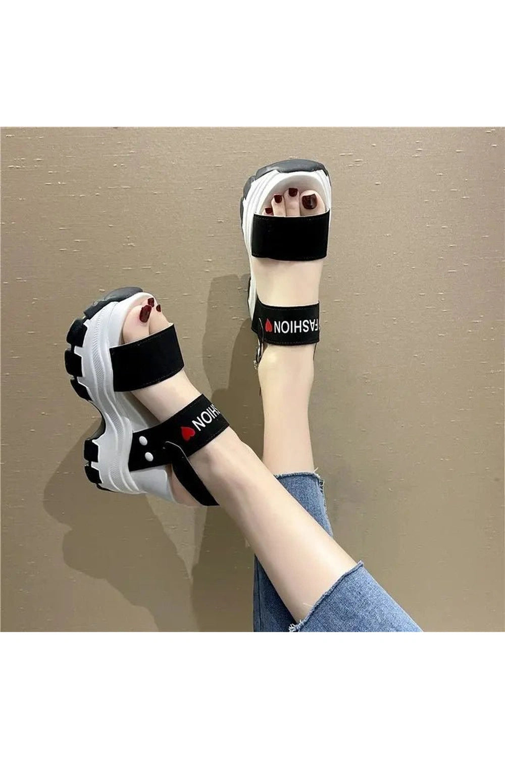 New Style Trends - Chunky Platform Sandals - Outfit Ideas