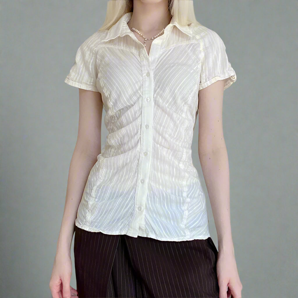 New Style Trends - Collared White Coquette Shirt - Outfit Ideas