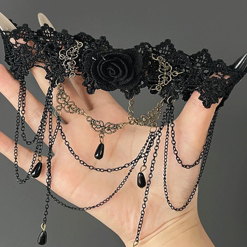 New Style Trends - Crimson Shattered Alt Goth Heart Necklace - Outfit Ideas New Style Trends - Crimson Shattered Alt Goth Heart Necklace - Outfit Ideas