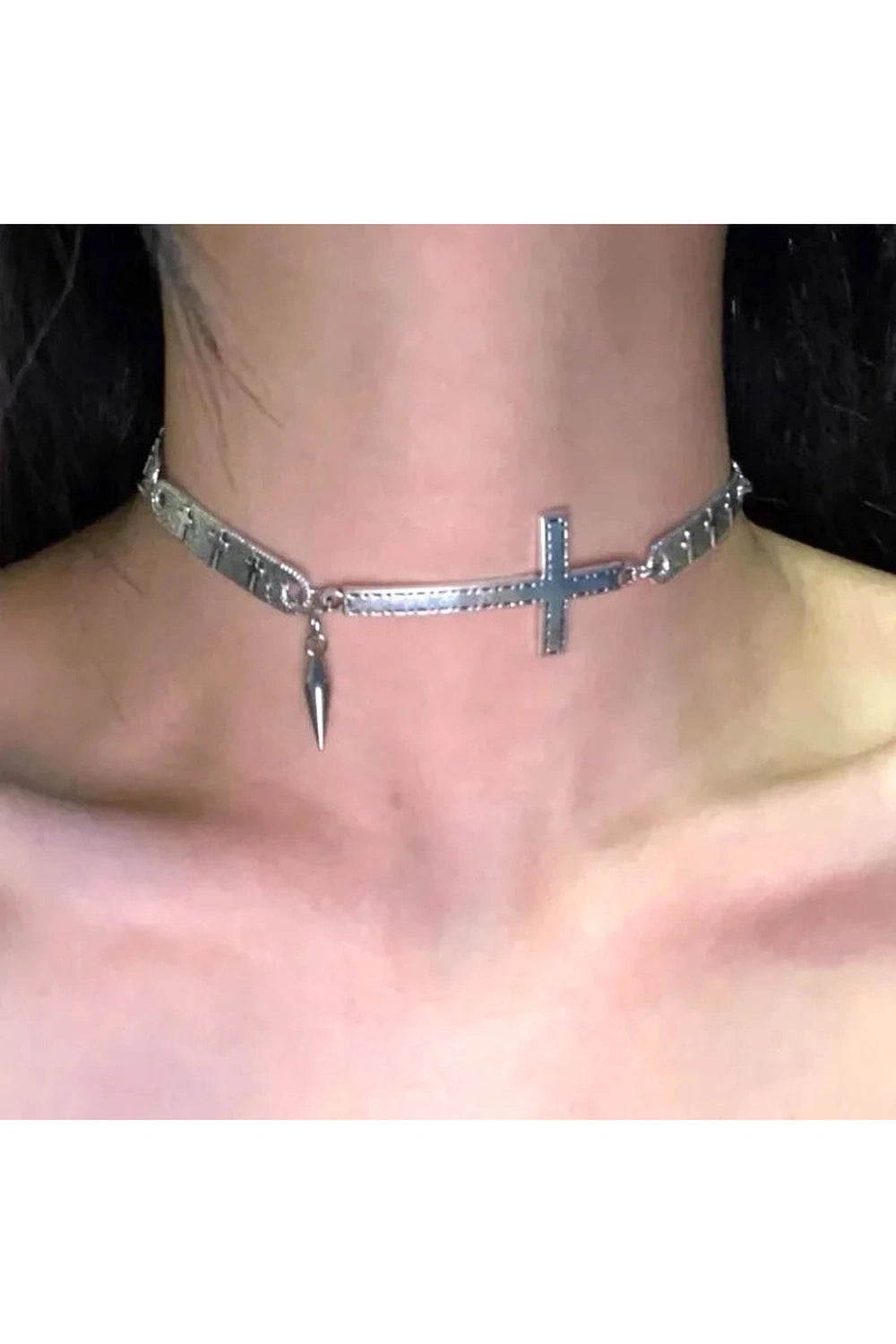 New Style Trends - Edgy Silver Cross Spike Choker - Outfit Ideas