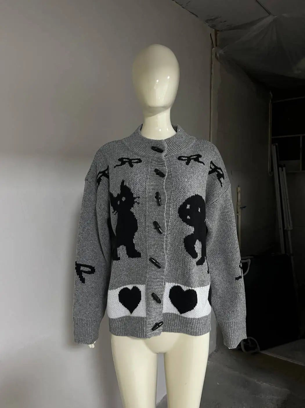New Style Trends - Heart & Skull Retro Knit Cardigan - Outfit Ideas