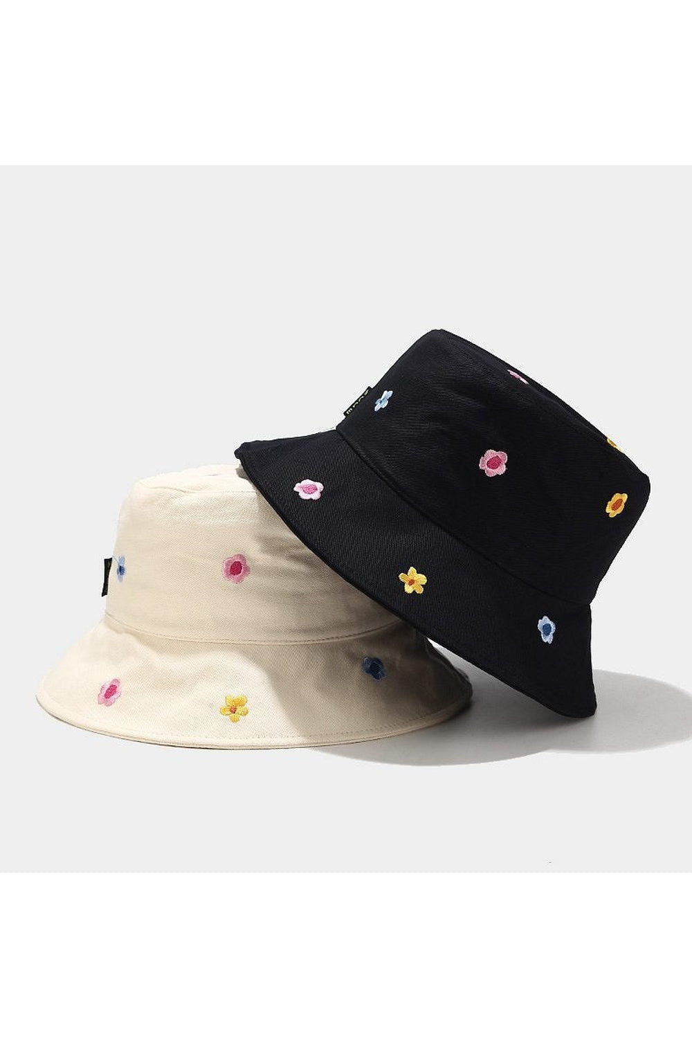 New Style Trends - Indie Aesthetic Flower Bucket Hat - Outfit Ideas