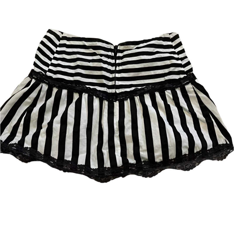 New Style Trends - Kawaii Goth Striped Lace Mini Skirt - Outfit Ideas