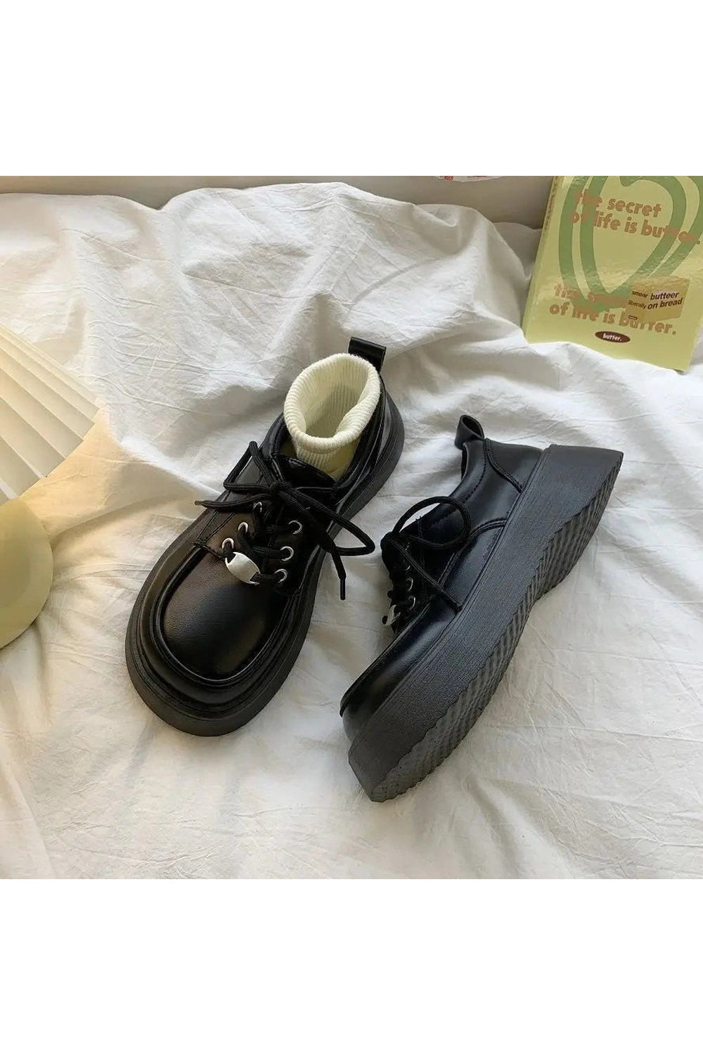 New Style Trends - Retro Chocolate Chunky Platform Shoes - Outfit Ideas New Style Trends - Retro Chocolate Chunky Platform Shoes - Outfit Ideas