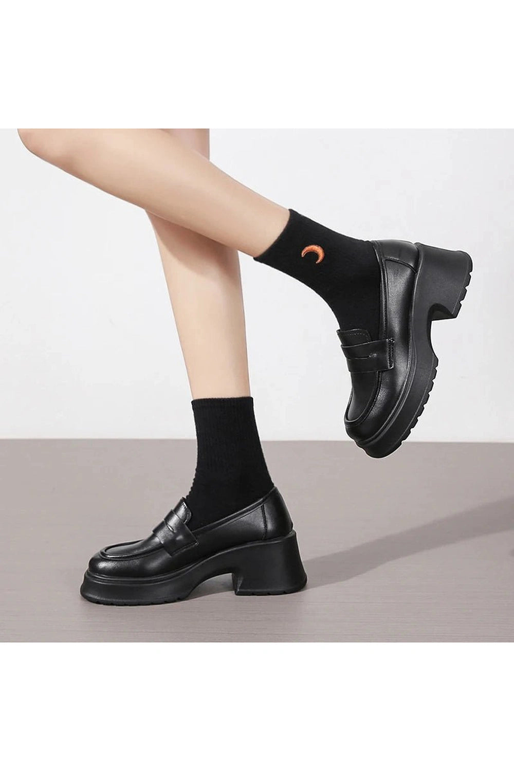 New Style Trends - Retro Platform  Leather Shoes - Outfit Ideas New Style Trends - Retro Platform  Leather Shoes - Outfit Ideas