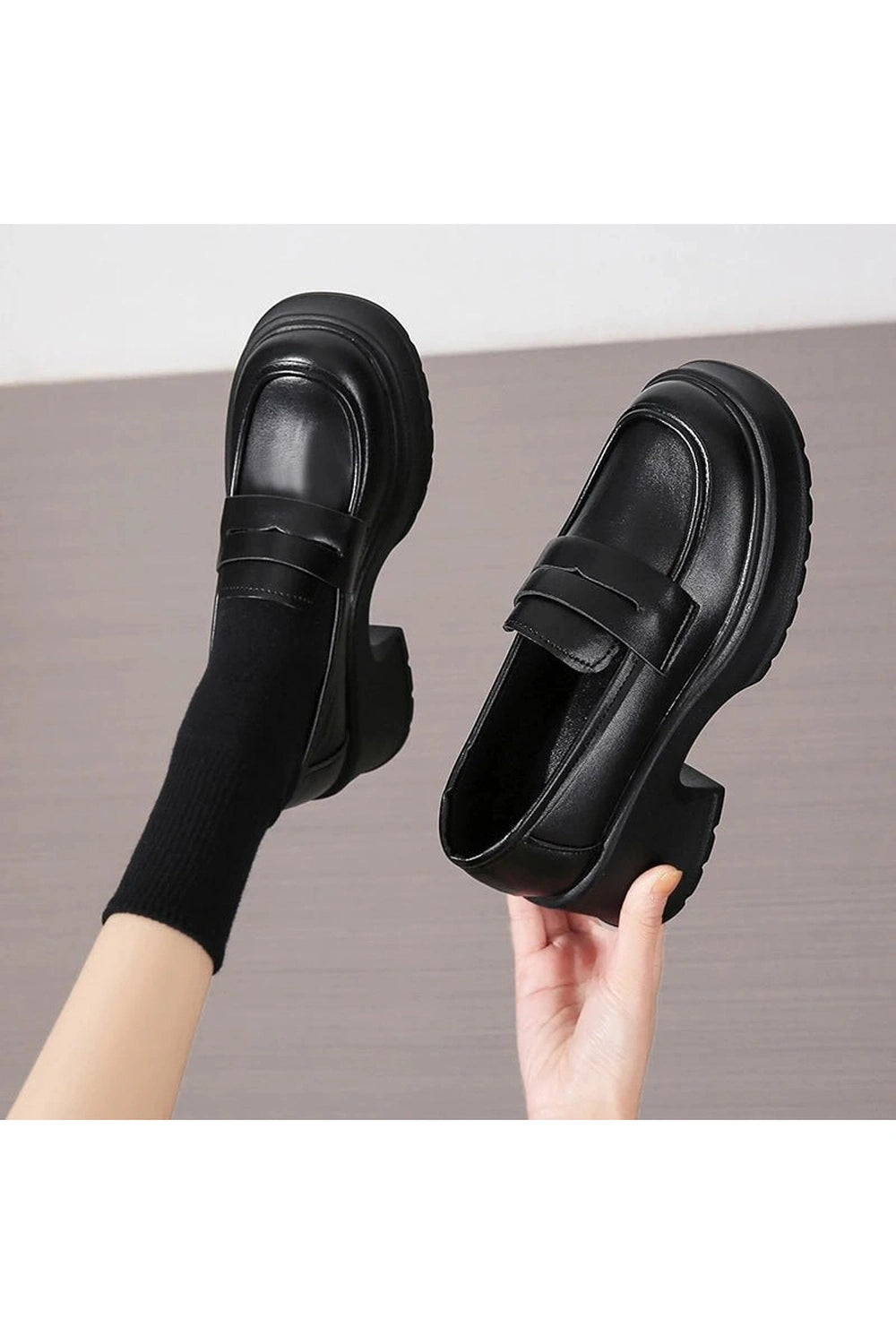 New Style Trends - Retro Platform  Leather Shoes - Outfit Ideas New Style Trends - Retro Platform  Leather Shoes - Outfit Ideas