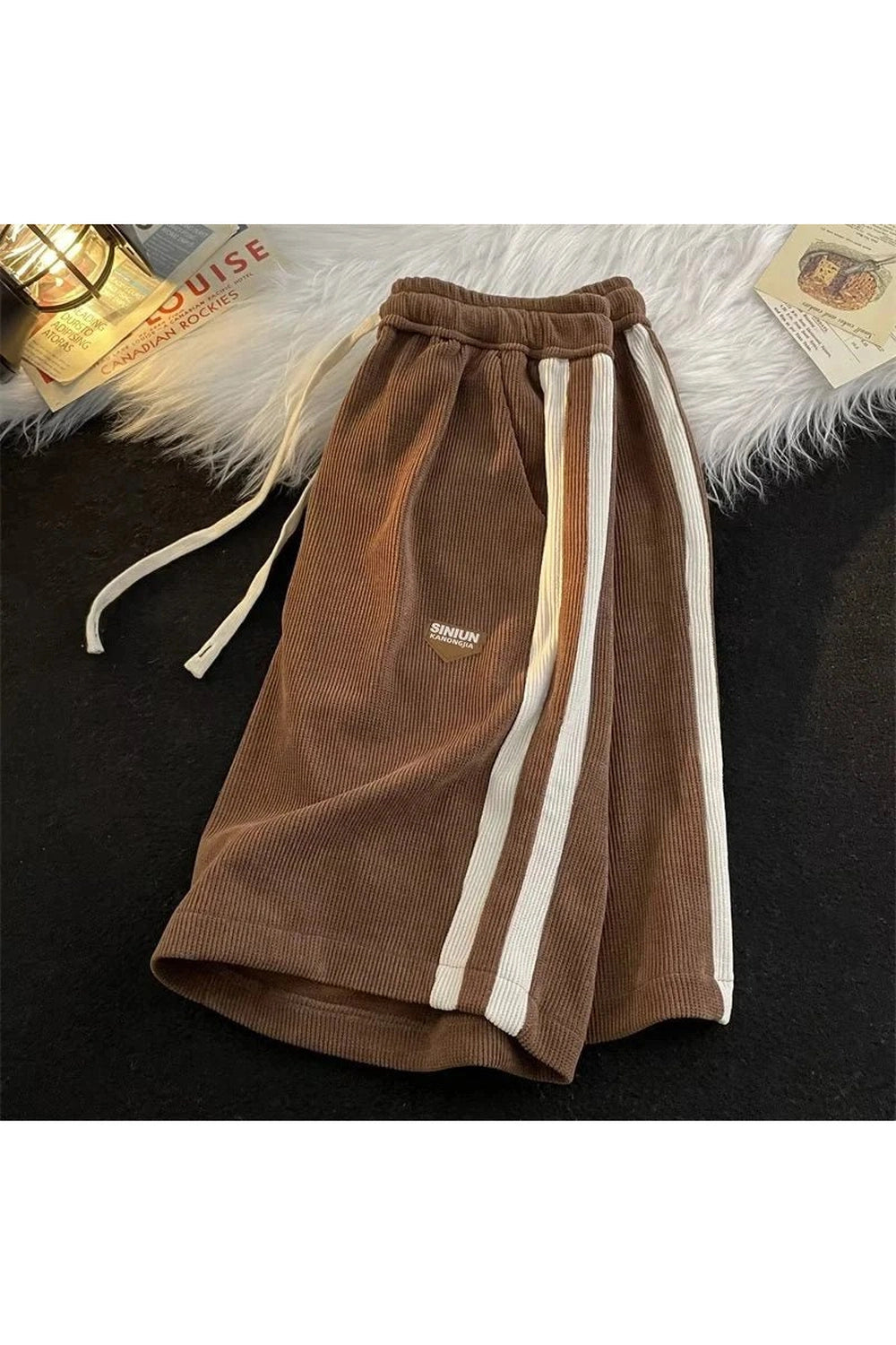 New Style Trends - Retro Y2K Casual Shorts - Outfit Ideas