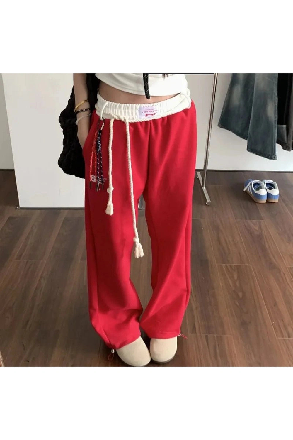 New Style Trends - Y2k Rope-Tie Relaxed Sweatpants - Outfit Ideas New Style Trends - Y2k Rope-Tie Relaxed Sweatpants - Outfit Ideas