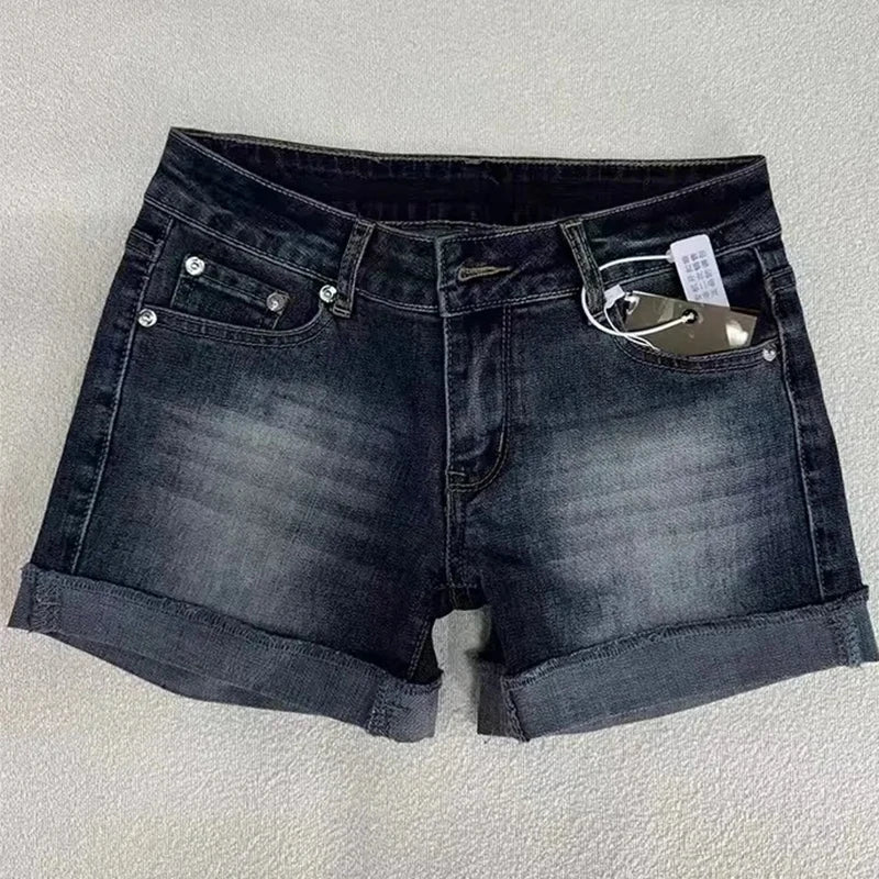 New Style Trends - Y2k Shadow Fade Roll-Up Shorts - Outfit Ideas