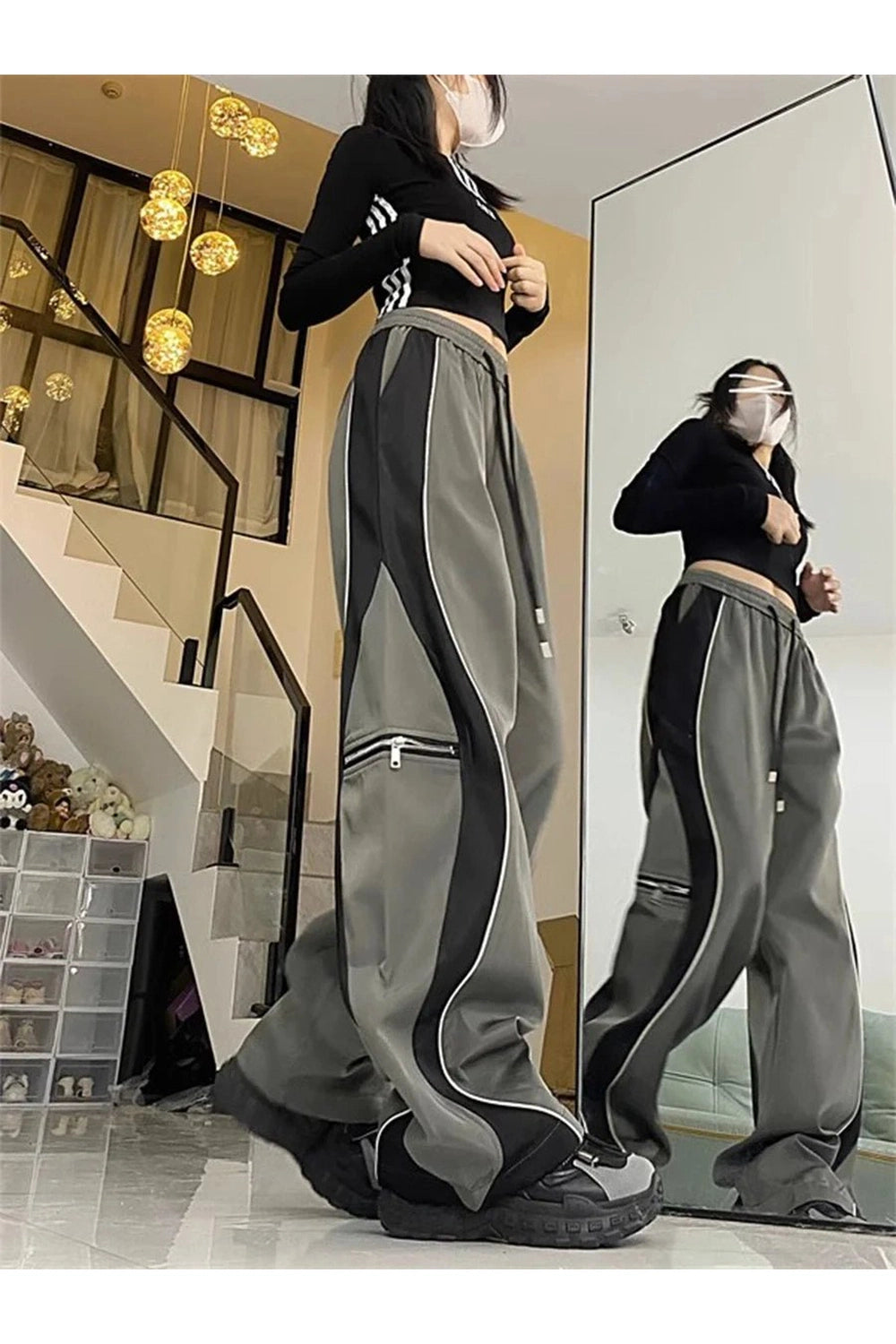 New Style Trends - Y2k Techwear Contrast Wide-Leg Pants - Outfit Ideas New Style Trends - Y2k Techwear Contrast Wide-Leg Pants - Outfit Ideas