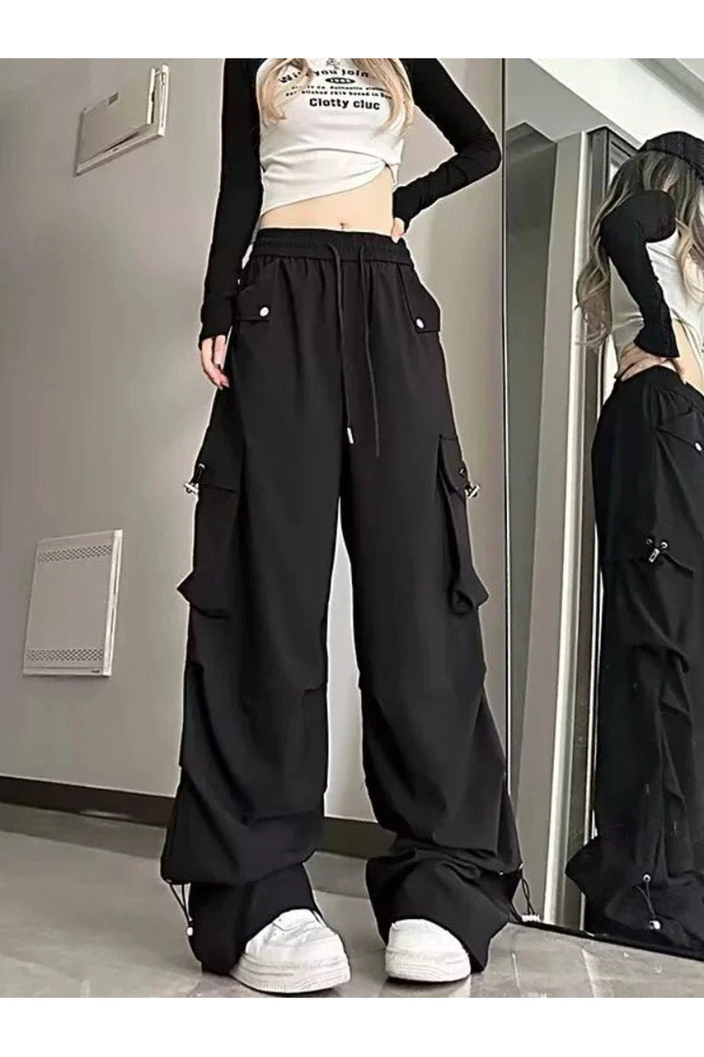 New Style Trends - Y2k White Cargo Parachute Pants - Outfit Ideas New Style Trends - Y2k White Cargo Parachute Pants - Outfit Ideas
