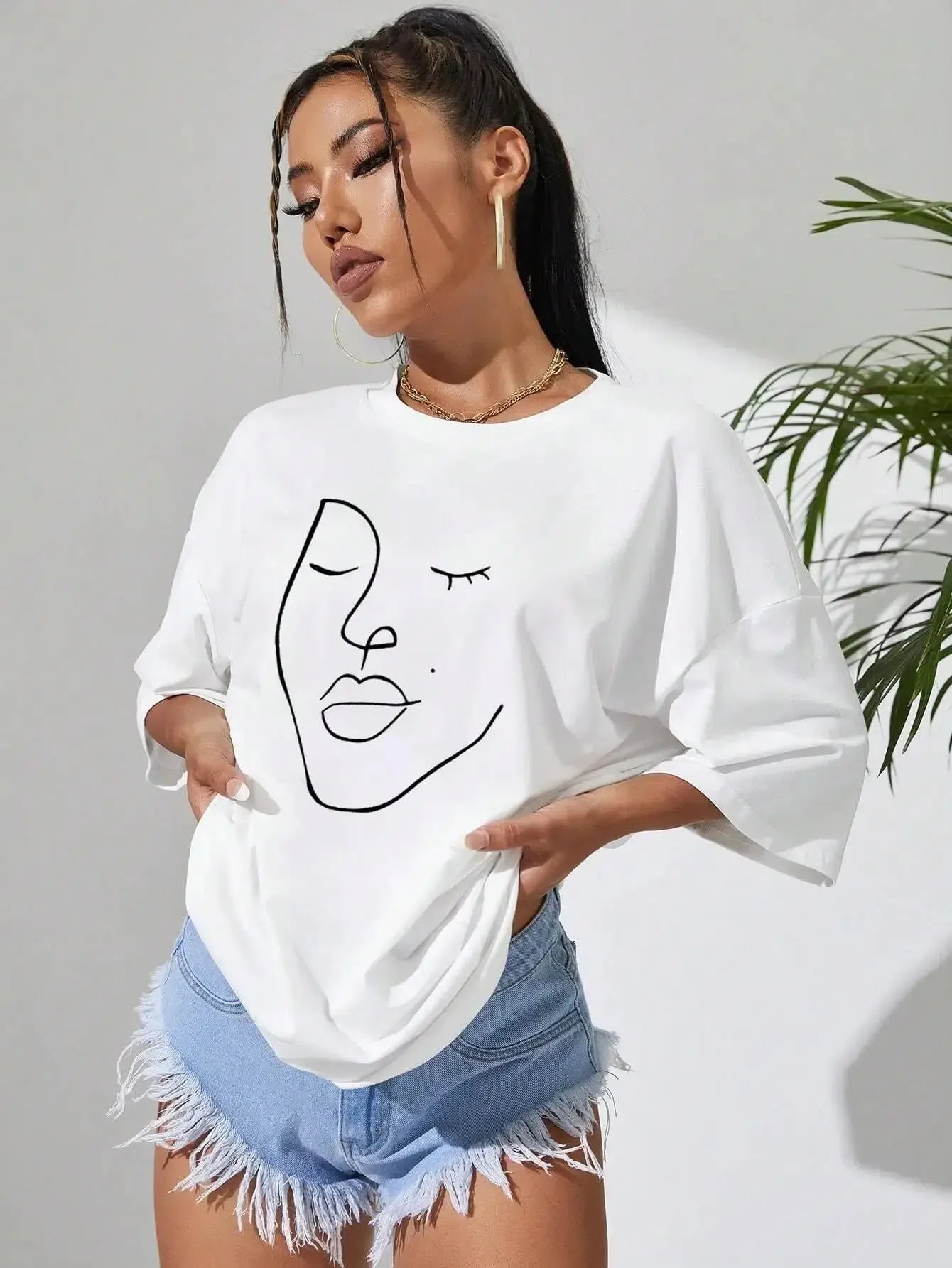 Style Core Aesthetics, New Style Trends - Abstract Woman Face Tee