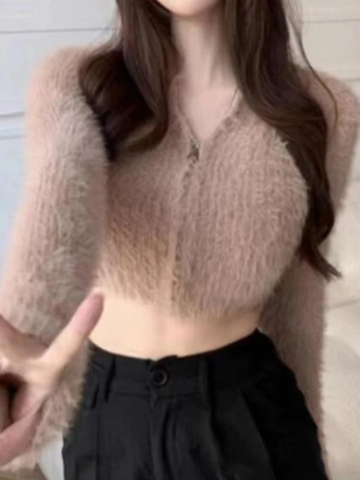 Style Core Aesthetics, New Style Trends - Cardigan court en peluche à col en V de couleur unie