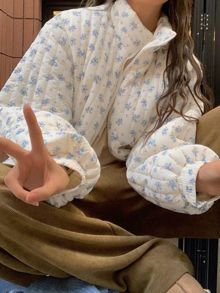 Style Core Aesthetics, New Style Trends - Ditsy Floral Print Zip Up Jacket