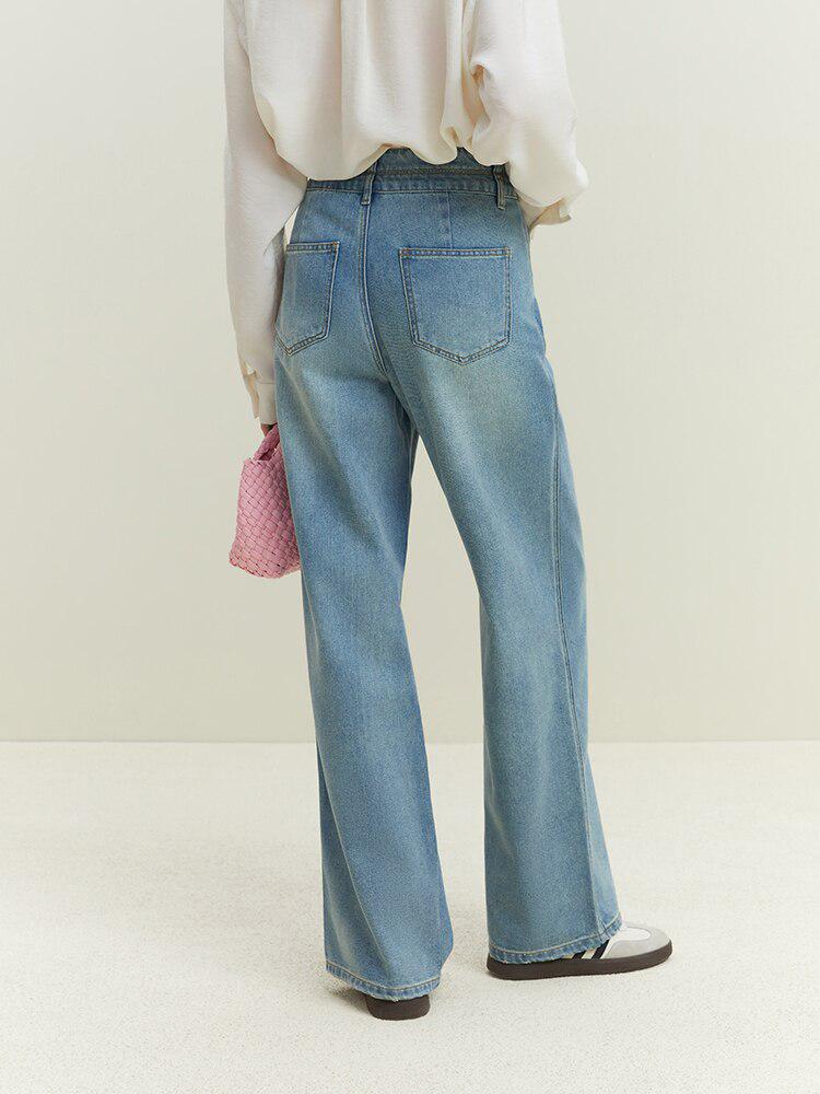 Style Core Aesthetics, New Style Trends - Double Buttoned Light Washed Jeans