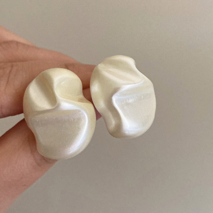 Style Core Aesthetics, New Style Trends - French Girl Big Pearl Earrings