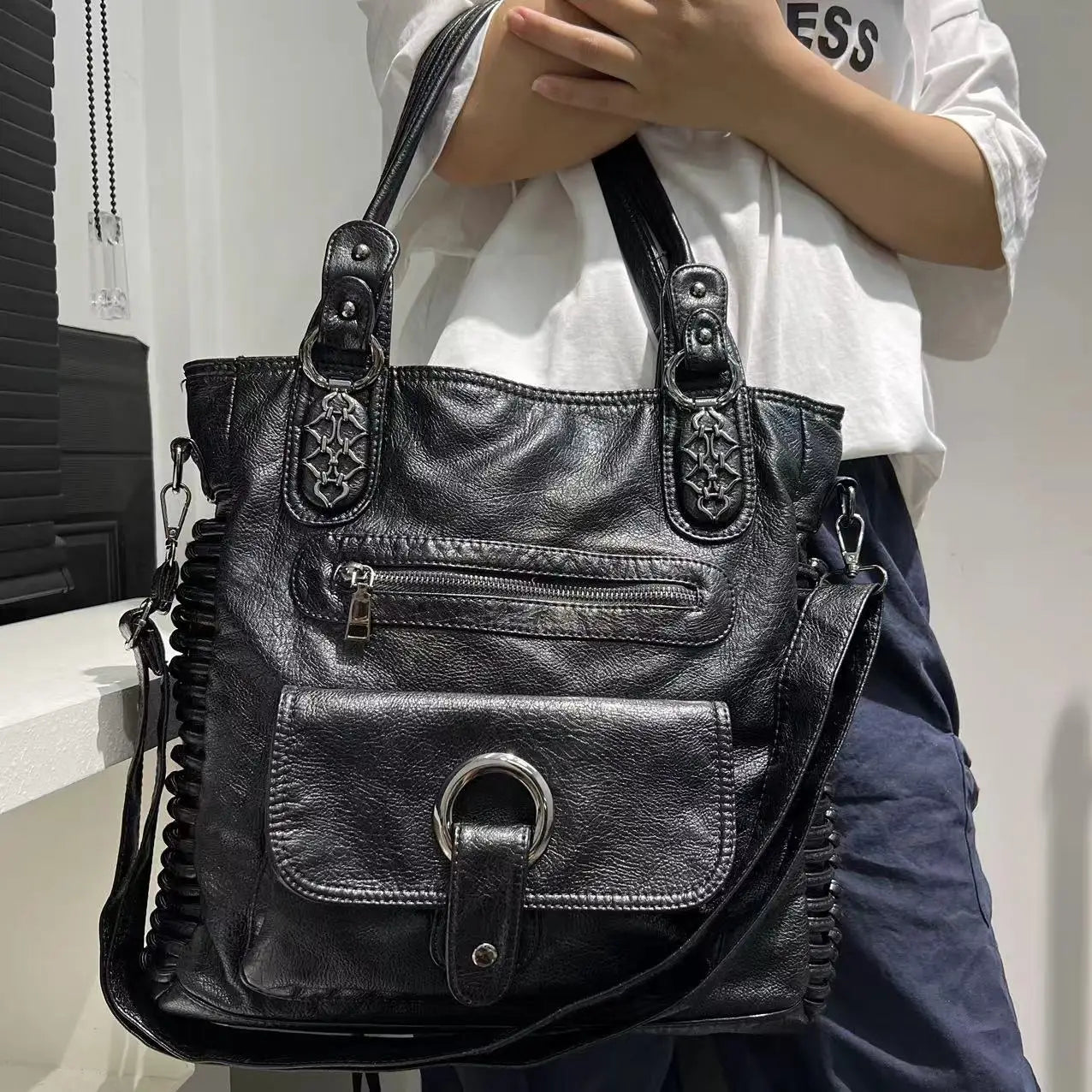 Style Core Aesthetics, New Style Trends - Sac Vintage Noir Y2K à Anneau