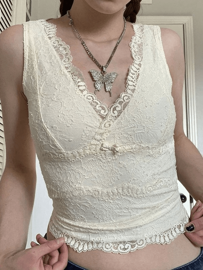 Style Core Aesthetics, New Style Trends - V Neck Lace Crop Tank Top