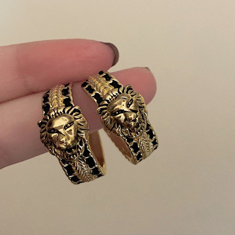 Style Core Aesthetics, New Style Trends - Vintage Style Lion Hoop Earrings
