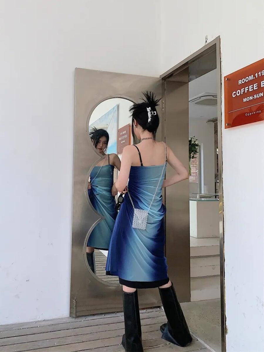 Style Core Aesthetics, New Style Trends - Y2K Blue Gradient Strappy Midi Dress