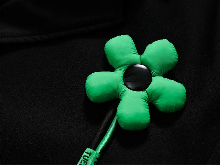 Style Core Aesthetics, New Style Trends Detachable Flower Decor Blazer Style Core Aesthetics, New Style Trends Detachable Flower Decor Blazer