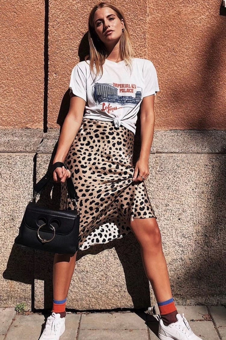 Chic Summer Leopard Costume: Chiffon Satin Midi Skirt for Stylish Looks