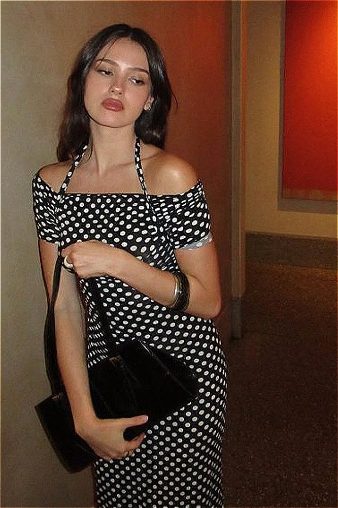 Stylish Polka Dot Halter Neck Bodycon: Your Perfect Winter Outfit